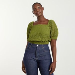 Everlane Eyelet Puff Sleeve Top in Moss